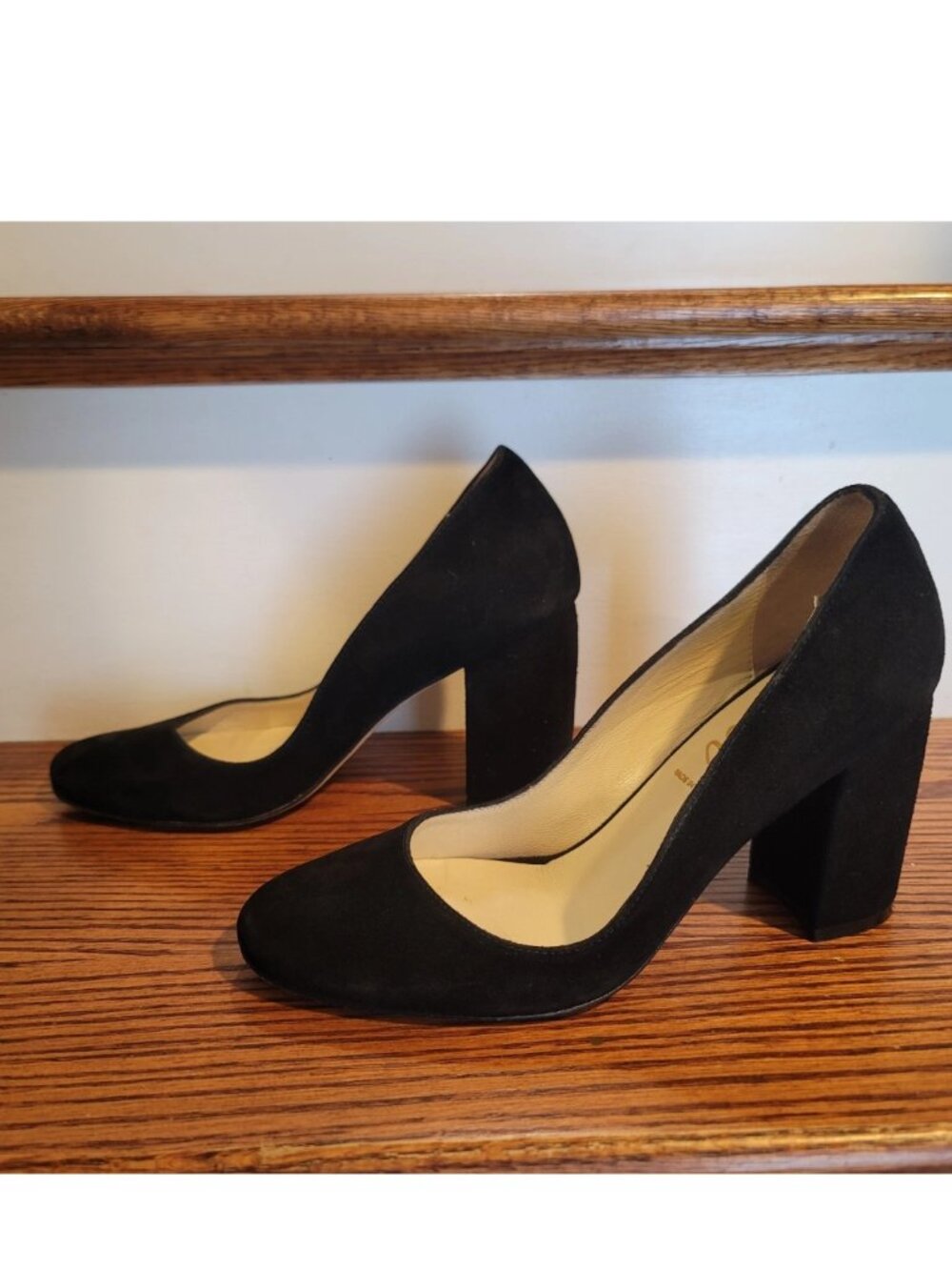 BUTTER Made In Italy Black Ladies Business Dress Shoes Suede Chunky Heels sz 7